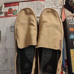 CROCS Walu slip on shoes